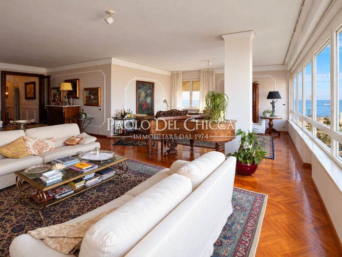 Appartamento con 6 locali in vendita in Viale Italia, Accademia Terrazza Mascagni, Livorno
