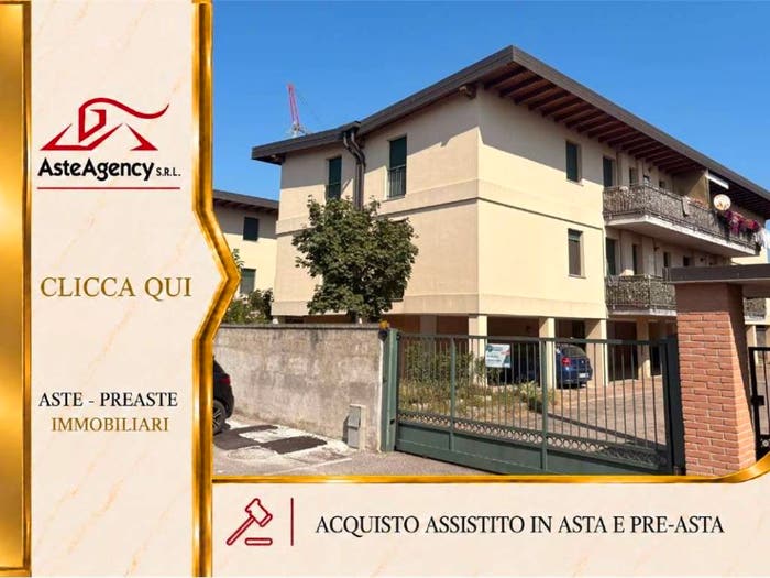 Appartamento trilocale in vendita in Via Treviglio, Badalasco, Fara Gera d'Adda