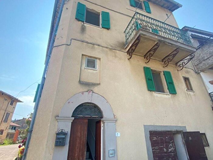 Casa con 5 locali in vendita in Via della Sapienza, Sant'arcangelo, Magione