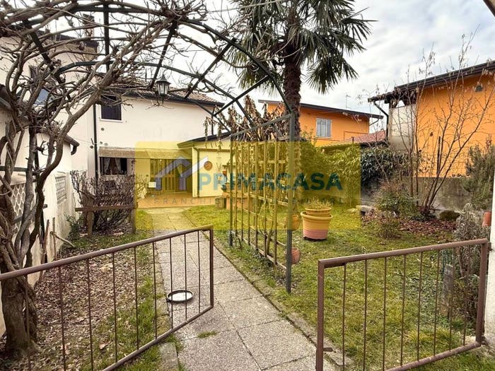 Appartamento con 6 locali in vendita in Via Fossa Donne, Tresievoli, Mira