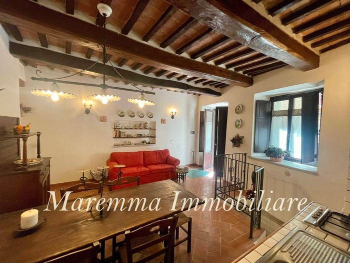 Appartamento trilocale in vendita in Via Roma, Centro, Manciano