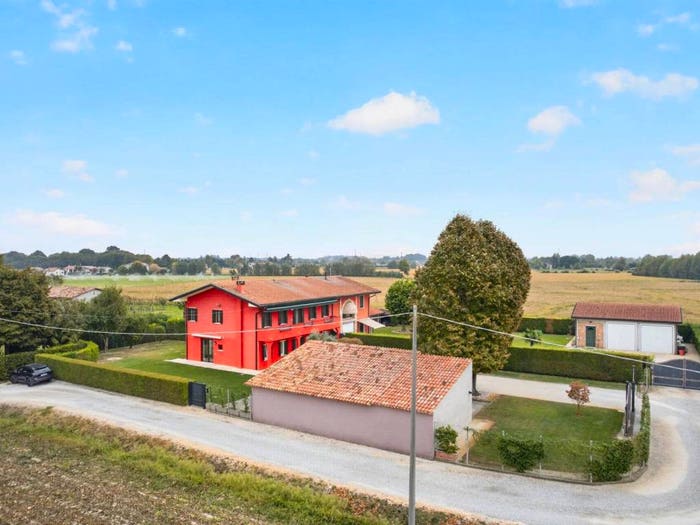 Casa con 6 locali in vendita in Brugine
