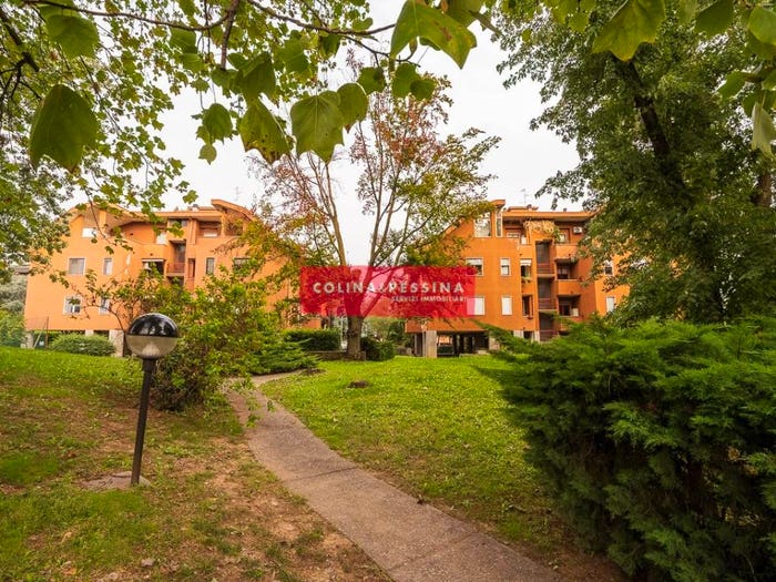 Appartamento con 5 locali in vendita in Via Don Luigi Sturzo, Parco, Monza