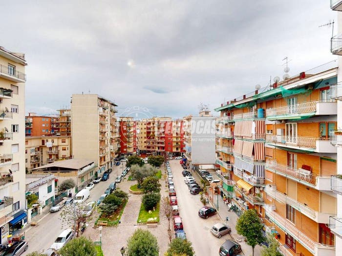 Appartamento trilocale in vendita in Via San Paolo, Centro, Casoria