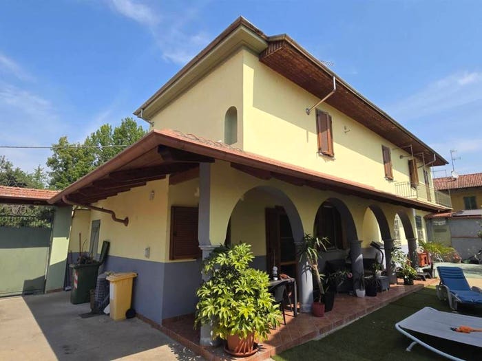 Casa con 6 locali in vendita in Piazza Negri, Quinto Vercellese