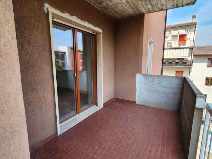 Appartamento quadrilocale in affitto in via Giovanni XIII, San Martino Buon Albergo