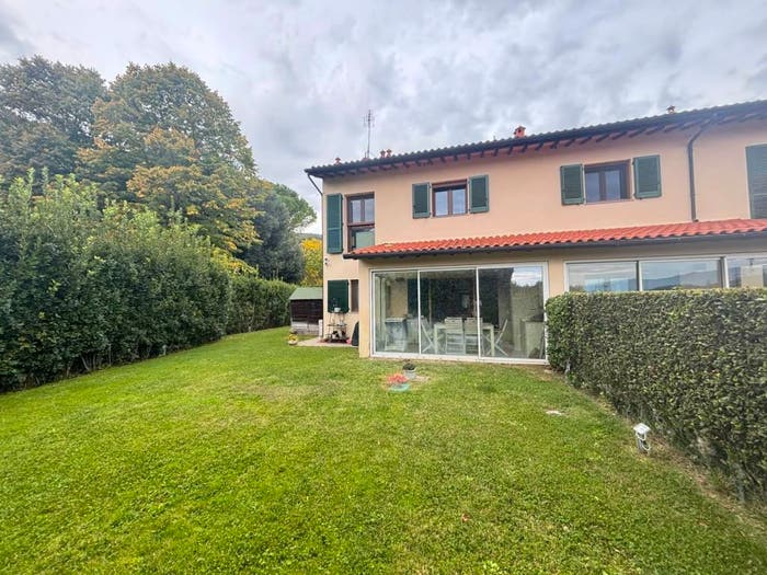 Appartamento con 6 locali in vendita in Via Torricella, Fiesole
