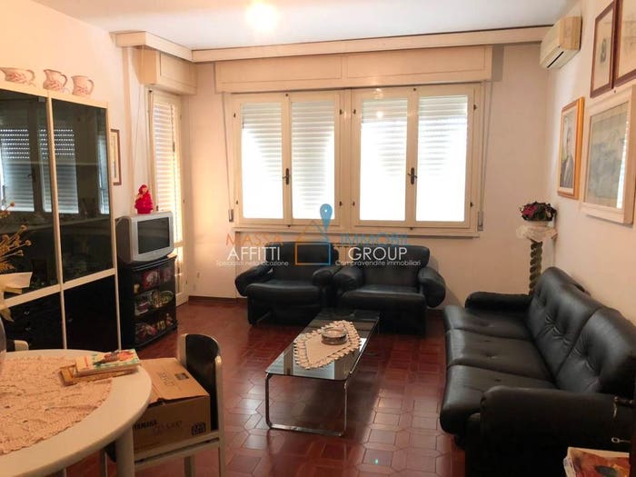 Appartamento con 6 locali in vendita in Viale Giacomo Puccini, Centro, Massa