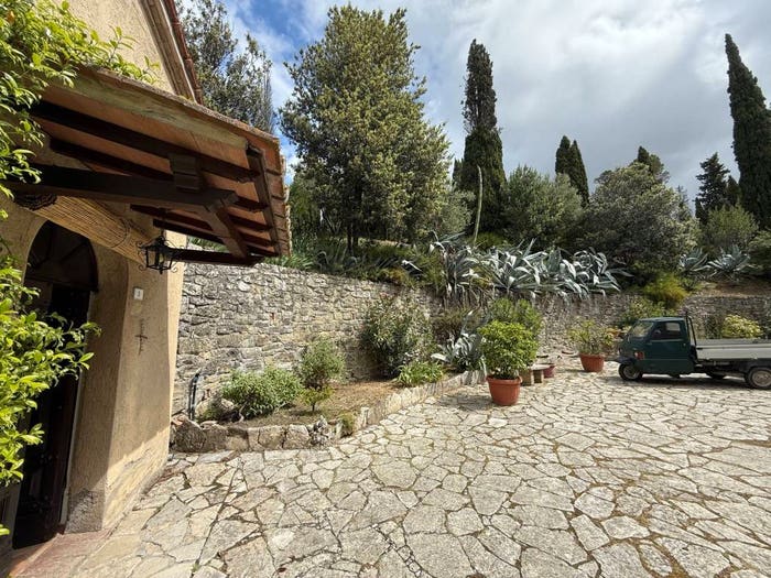 Casa quadrilocale in vendita in via giugno, Centro, Passignano sul Trasimeno