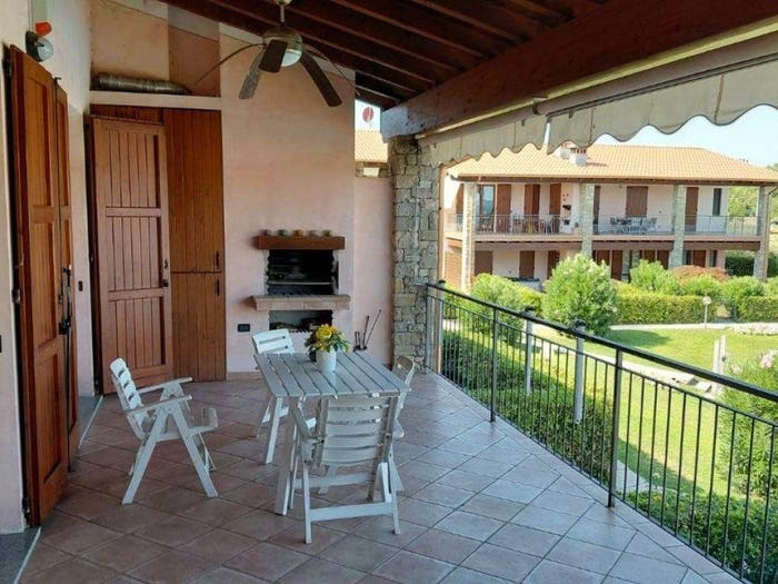 Appartamento trilocale in vendita in Via degli Alpini, Montinelle, Manerba del Garda