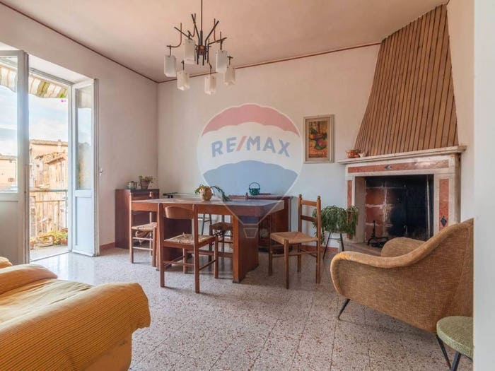 Appartamento trilocale in vendita in Via Teverina, Civitella d'Agliano