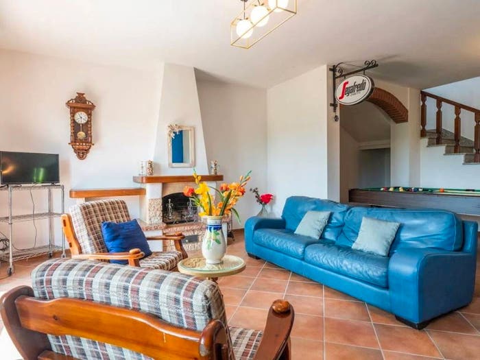 Casa con 6 locali in vendita in Via Trieste, Ambra, Bucine