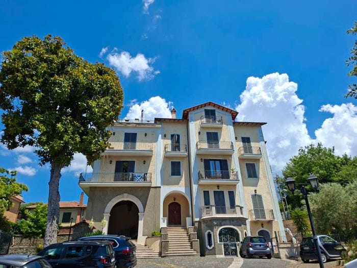 Appartamento quadrilocale in vendita in Viale Vittorio Veneto, Squarciarelli Casalaccio Pratone, Grottaferrata
