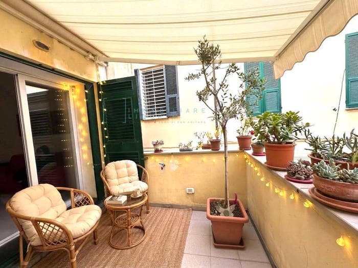 Appartamento quadrilocale in vendita in Vico Folchero, Centro, Albenga