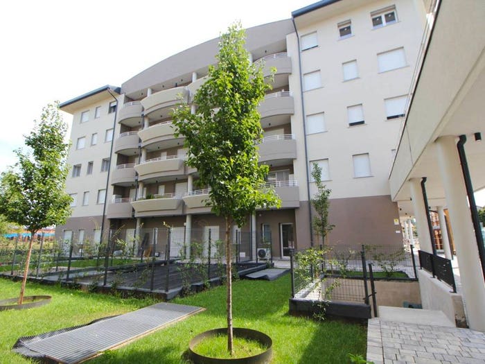 Appartamento trilocale in vendita in Via Giordano Giacchetti, Gorla Minore