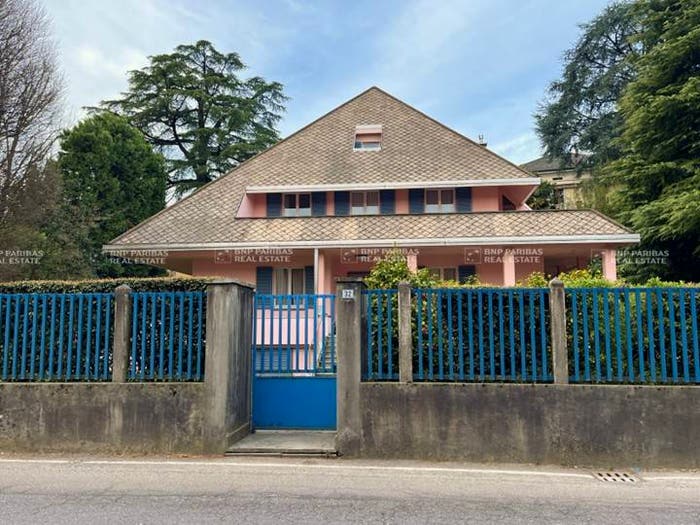 Casa con 6 locali in vendita in Via Aprile, Barlassina