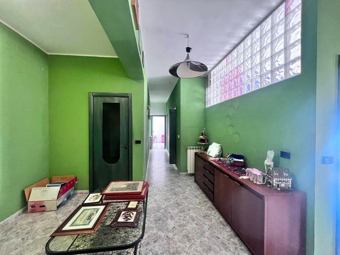 Appartamento quadrilocale in vendita in Via Trentino, Secondigliano, Napoli