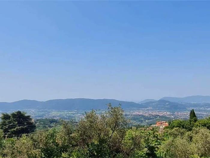 Casa con 5 locali in vendita in Fosdinovo