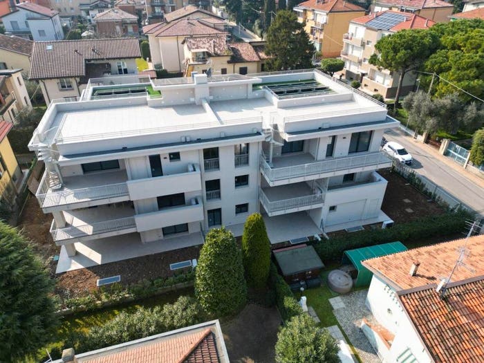 Appartamento trilocale in vendita in Centro Storico, Desenzano del Garda