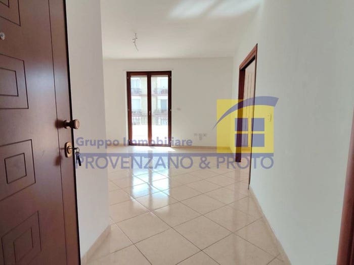 Appartamento trilocale in vendita in Via Piave, Cappuccini, Brindisi