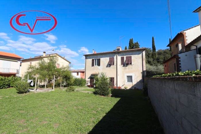 Casa con 6 locali in vendita in Frazione Cicogna, Terranuova Bracciolini