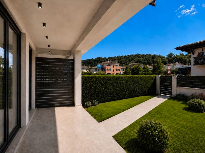 Appartamento quadrilocale in vendita in Via Vittorio Emanuele II, Centro, Calcinato