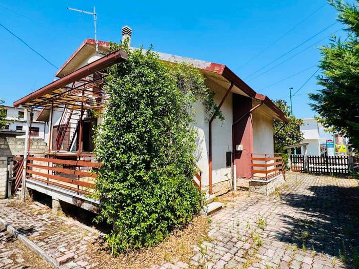 Casa quadrilocale in vendita in VIA DEI MARTIRI, Taurasi