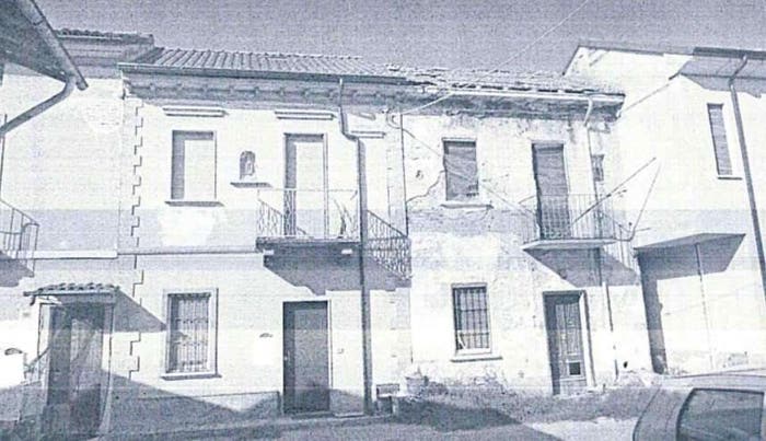 Appartamento quadrilocale in vendita in Via Cavallotti, Centro, Linarolo