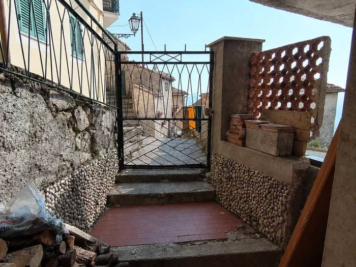 Appartamento quadrilocale in vendita in Via del Progresso, Centro, Cervara di Roma
