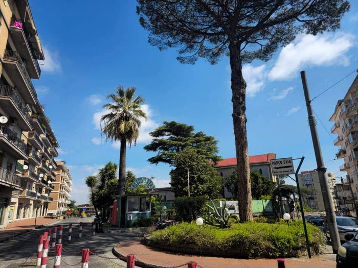 Appartamento con 5 locali in vendita in Viale Colli Aminei, Colli Aminei Capodimonte, Napoli