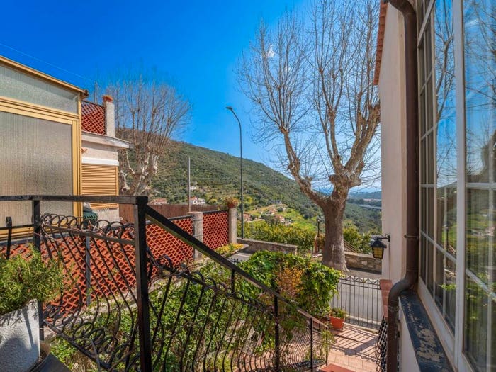 Appartamento con 5 locali in vendita in Castellaro