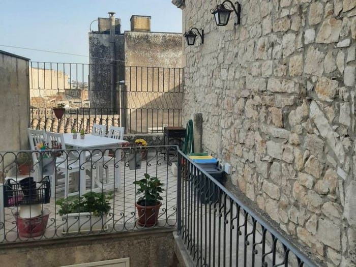 Casa quadrilocale in vendita in Via Garofalo, Modica Alta, Modica