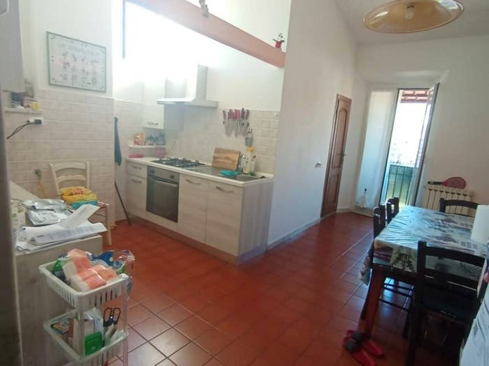 Appartamento con 5 locali in vendita in Via Luigi Farini, Avenza, Carrara