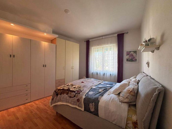 Appartamento trilocale in vendita in Borgoratti, Genova