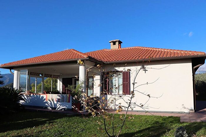 Casa trilocale in vendita in Vallebona