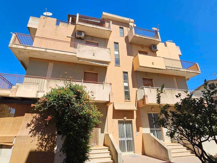 Appartamento con 5 locali in vendita in Via Amerigo Vespucci, Marina di Modica, Modica