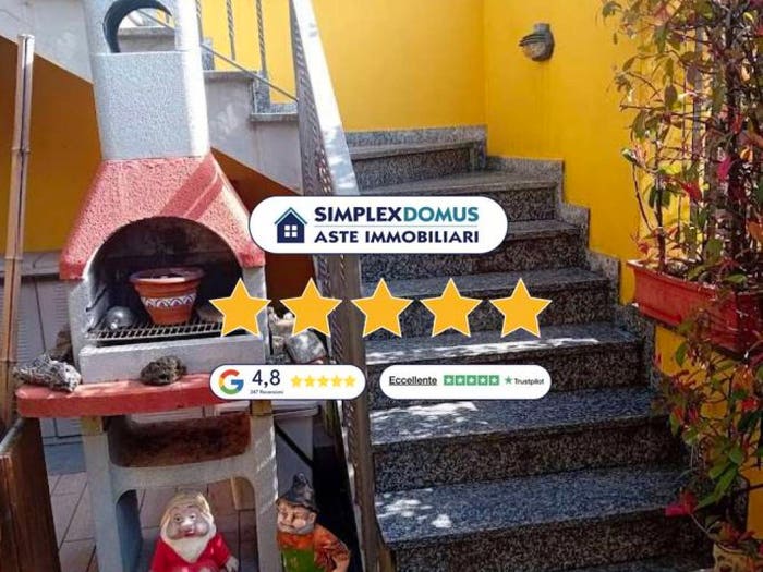 Appartamento quadrilocale in vendita in Via Tevere, Castellanza