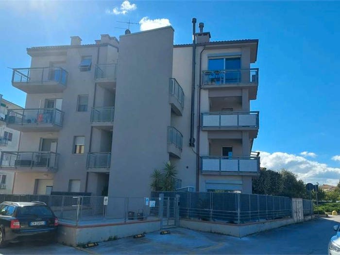 Appartamento bilocale in vendita in Via Strada Statale a, Centro, Chiaravalle