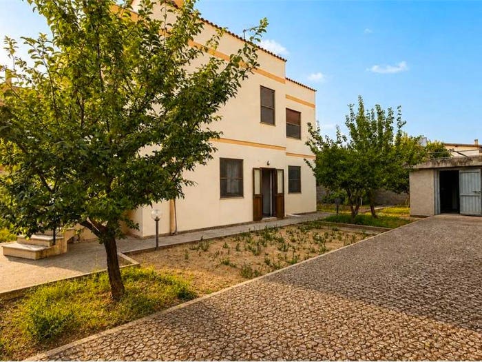 Casa con 6 locali in vendita in Via Alghero, Dolianova