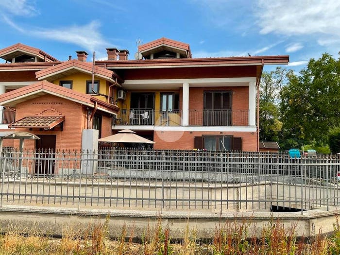Appartamento quadrilocale in vendita in Strada Tedeschi, Tedeschi, Leinì