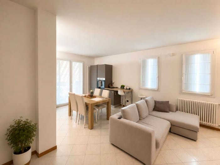 Appartamento quadrilocale in vendita in Via Caduti di Nassyria, Centro, Pianiga