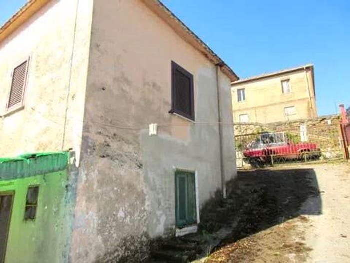 Casa quadrilocale in vendita in Via Scrima, Boville Ernica