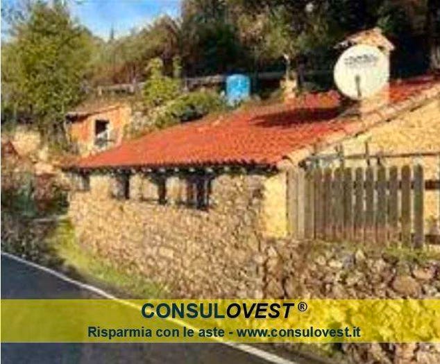 Casa bilocale in vendita in Strada Senatore Ernesto Marsaglia, San Romolo Borello, Sanremo