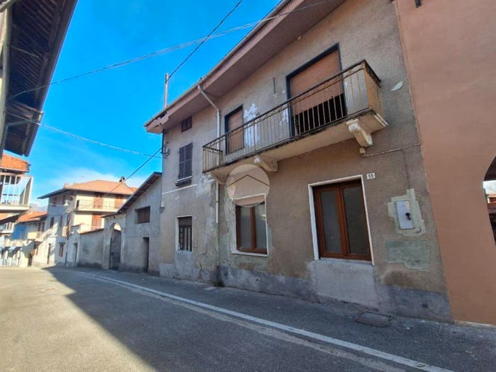 Casa con 5 locali in vendita in Via umberto I, Perosa Canavese