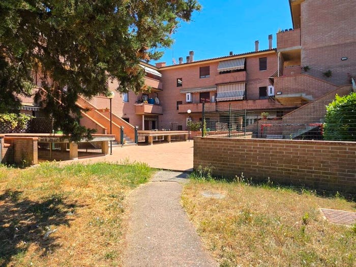 Appartamento quadrilocale in vendita in Via DELLA RESISTENZA, Badesse, Monteriggioni