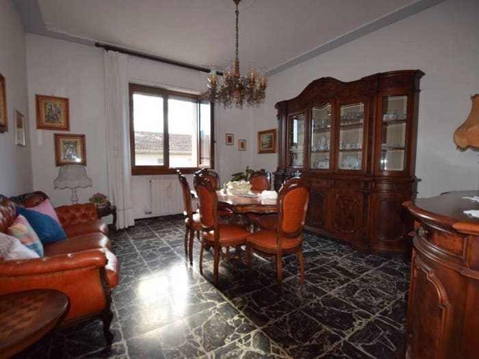 Appartamento con 6 locali in vendita in Centro, Poggibonsi