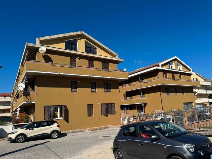 Casa trilocale in vendita in Via Don Orlando Di Orio, Magliano De'Marsi, Magliano de' Marsi