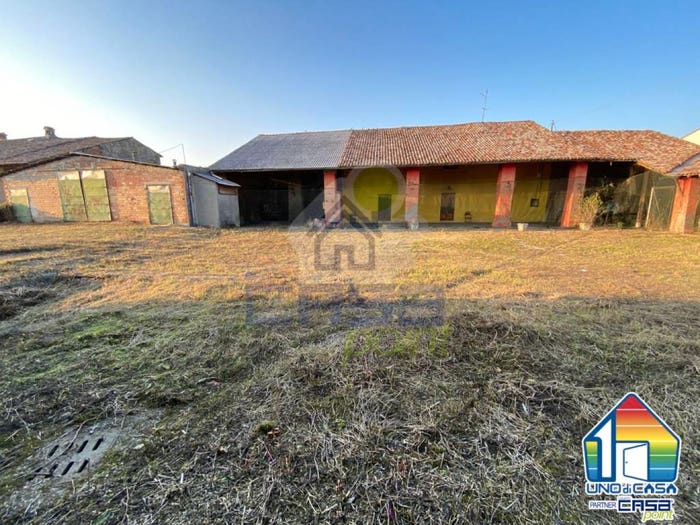 Casa con 6 locali in vendita in Via Brune, Bolzone, Ripalta Cremasca