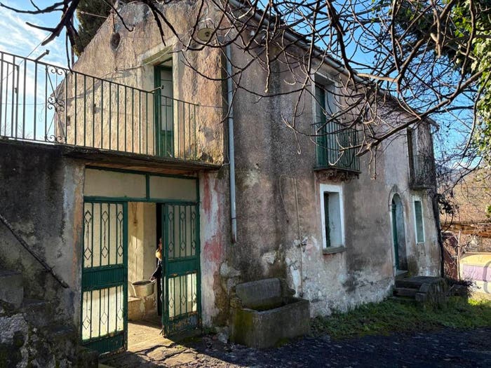 Casa con 5 locali in vendita in Località Colle Cioffi, Isernia