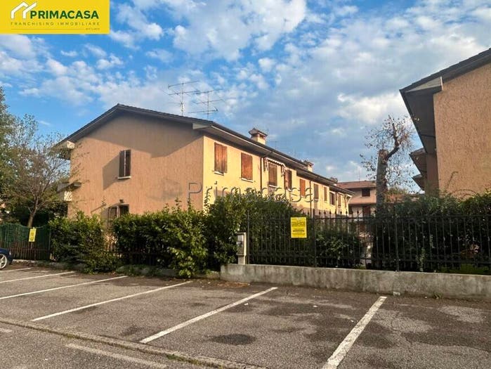 Casa con 5 locali in vendita in via don bulgarini, Centro, Nuvolera